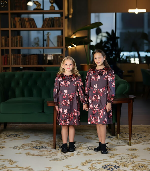 ⁦שמלת קייט סאטן סגול⁩ – תמונה ⁦2⁩