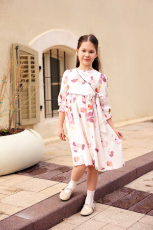 שמלת סלינה מעטפת פרחים קרם